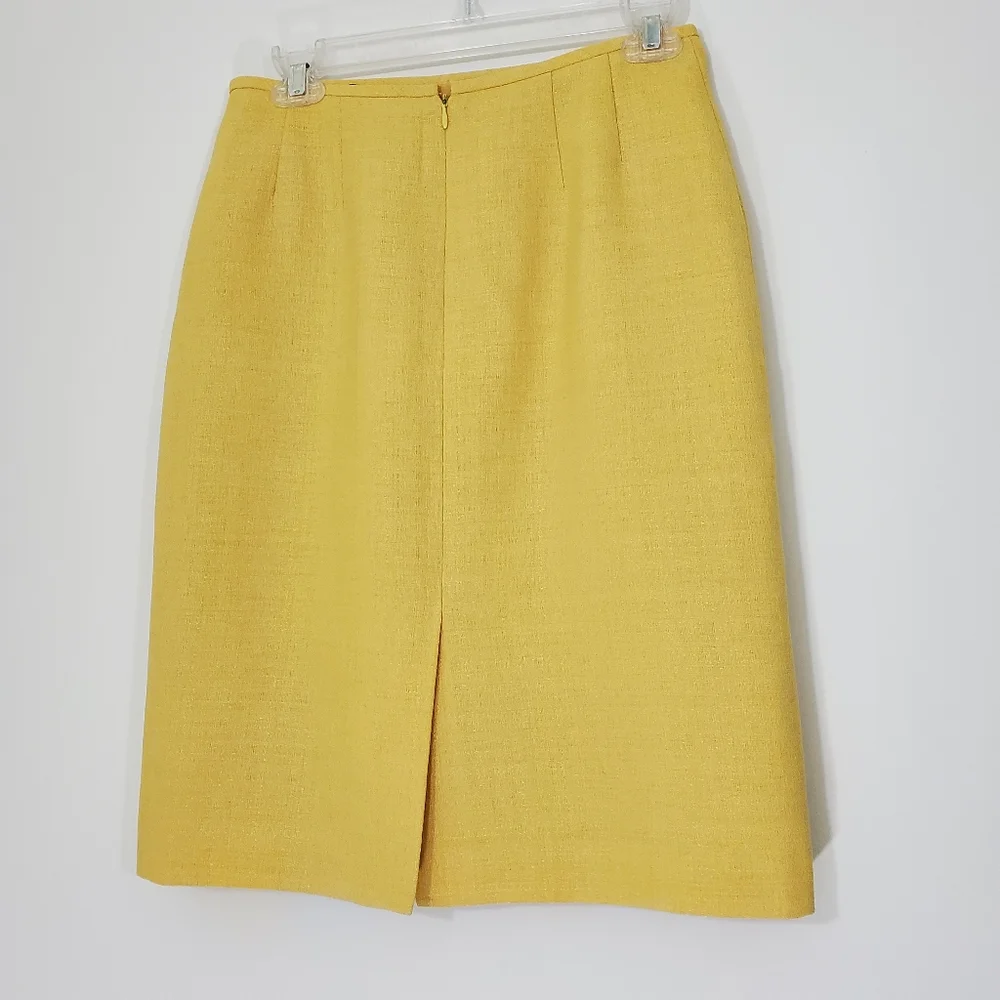 Le Suit Yellow Vintage Button Front Suit, Size 6P - Picture 5 of 13